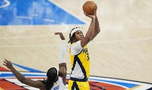 步行者总裁：球队准备好为特纳付高昂奢侈税 但他决定签雄鹿