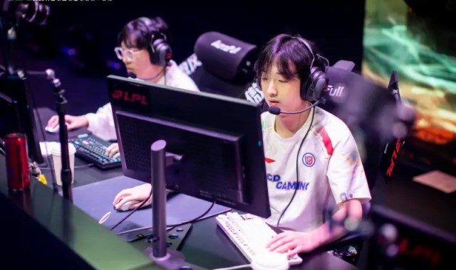 九游APP-LPL官方发布LGD赛后返图：此战虽憾，亦在磨练中成长