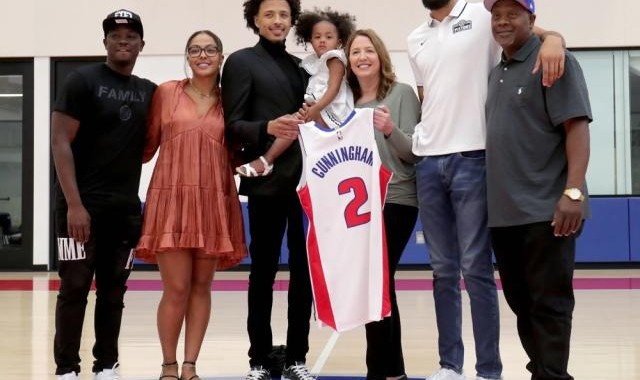 在线娱乐-坎宁安感受底特律独有的爱，活塞有了真正的领袖