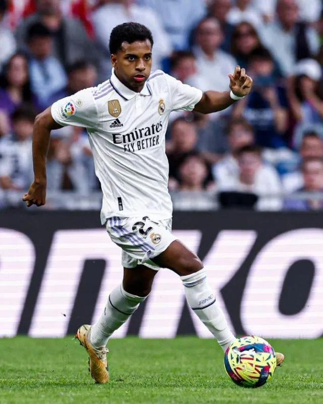 1682806251380009896.jpg 1682806245.jpg